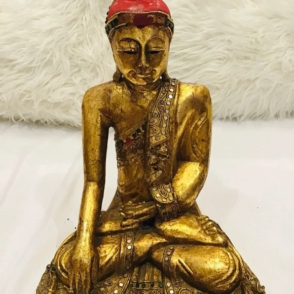 Gold Buddha Statue with Red Accents - Picture 5 of 13